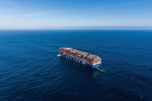 儲能出海“巨獸”的遠洋征途：UN3536整柜海運的合規密碼-鑫漢物流